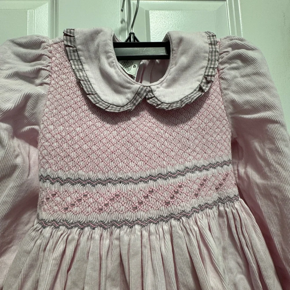 Maria Elena size 6 pink smocked light corduroy dress